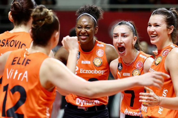 Eczacıbaşı, Vodafone Sultanlar Ligi finalinde Fenerbah&ccedil;e'nin rakibi oldu