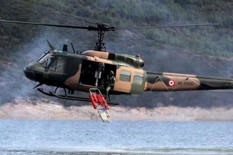 Isparta'da Askeri helikopter zorunlu iniş yaptı