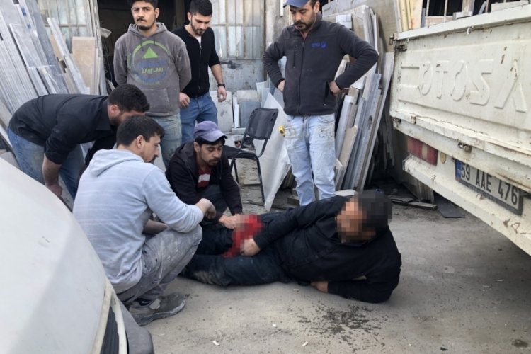 Kavga ettiği ortağı tarafından bı&ccedil;aklandı
