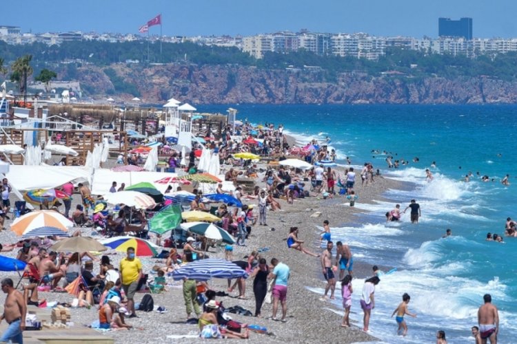 Bayramın g&ouml;zdesi Antalya