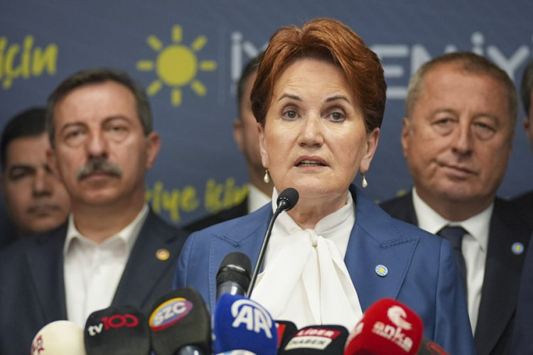 Akşener'den se&ccedil;im sonrası ilk değerlendirme: &Uuml;z&uuml;l&uuml;yoruz