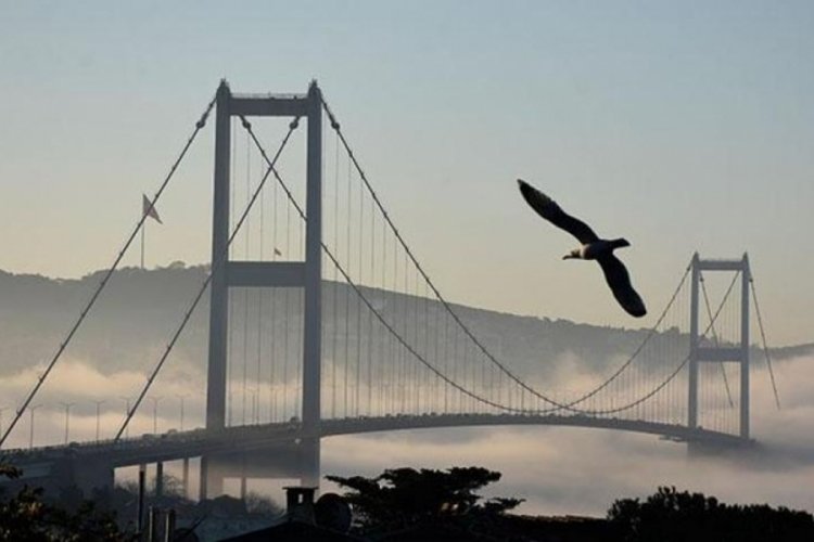 İstanbul Boğazı'nda gemi trafiği askıya alındı!
