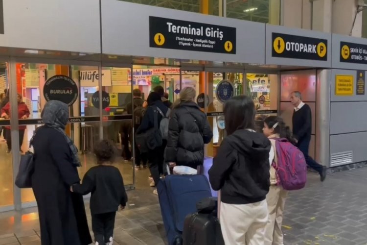Bursa'da terminalde 9 g&uuml;nl&uuml;k tatil yoğunluğu başladı