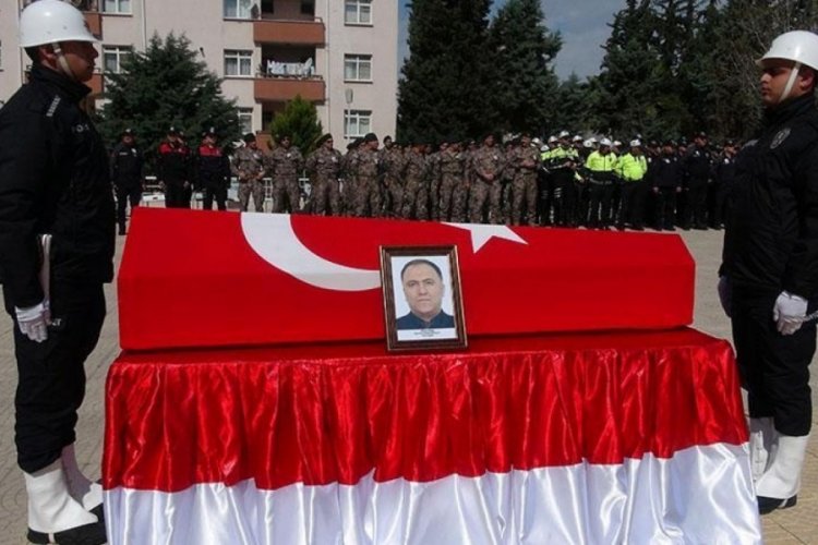 Kalp krizi ge&ccedil;irerek hayatını kaybeden polis memuru i&ccedil;in t&ouml;ren