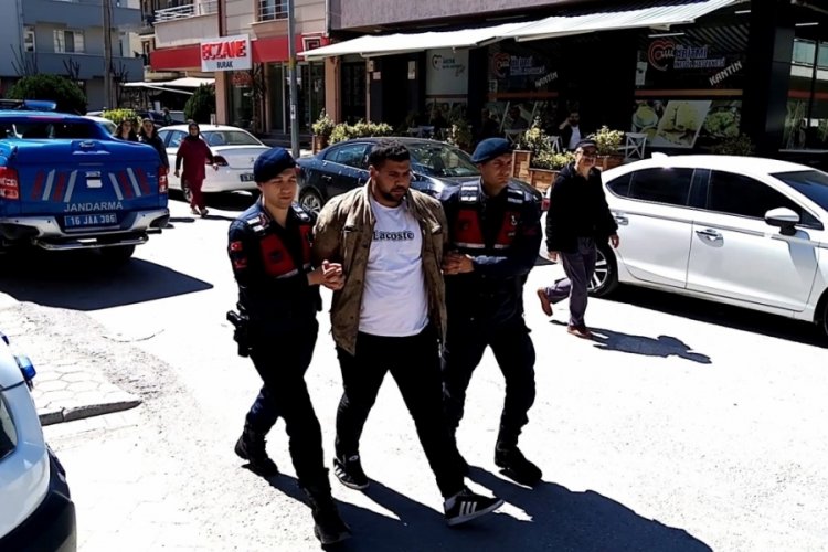 Bursa'da arkadaşını bı&ccedil;aklayan şahıs adliyeye sevk edildi
