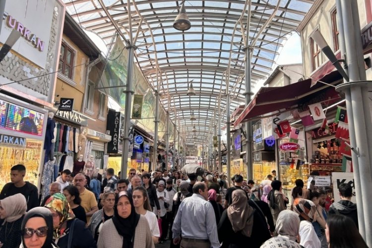 Bursa Kapalı &Ccedil;arşı'da Bayram yoğunluğu!
