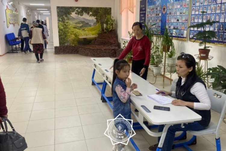 Kazakistan'da sel felaketi! 46 bin kişi tahliye edildi