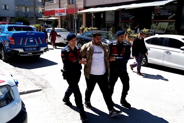 Bursa'da şaka yapan arkadaşını bıçaklayan şüpheli tutuklandı
