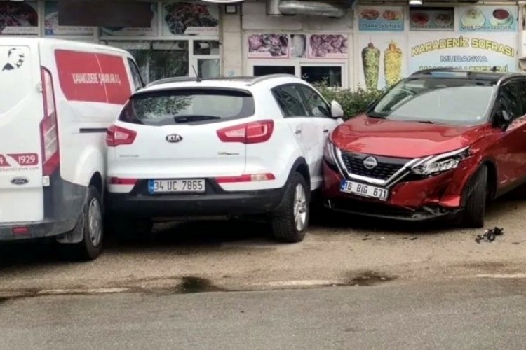 Bursa'da kaygan yolda yaralamalı kaza