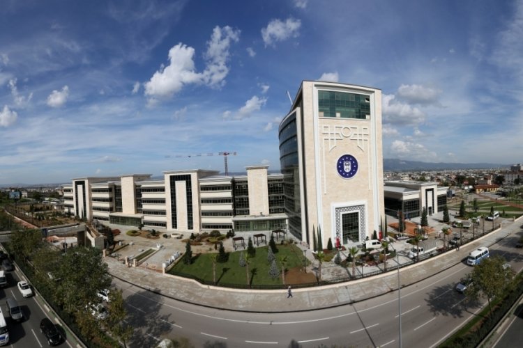 Bursa'da belediye başkanlarının asıl meslekleri ne?