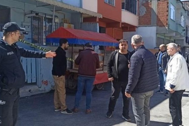 70 yaşındaki adam boşanmak istemeyen eşine kurşun yağdırdı