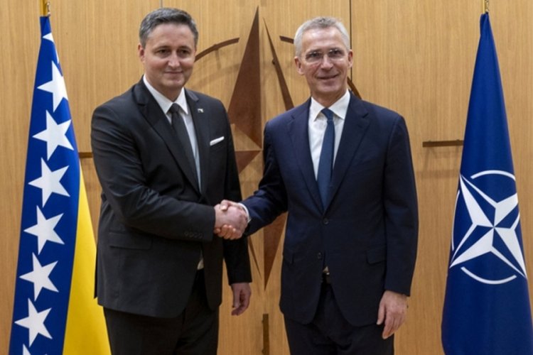 Stoltenberg'den Bosna Hersek'in NATO &uuml;yeliği hakkında a&ccedil;ıklama