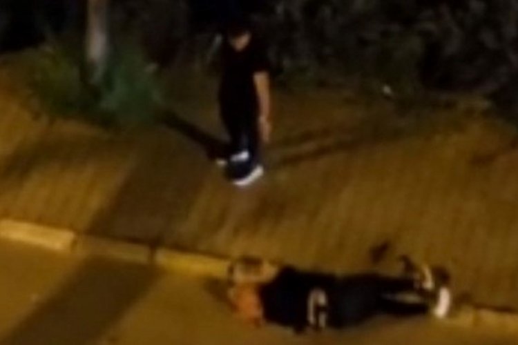 İstanbul'da boşanma aşamasında olduğu karısını sokak ortasında defalarca bı&ccedil;akladı!