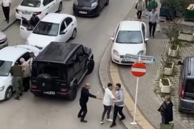 Bursa'da bir yolcu ters y&ouml;ne girmeye &ccedil;alışınca tartışma &ccedil;ıktı!