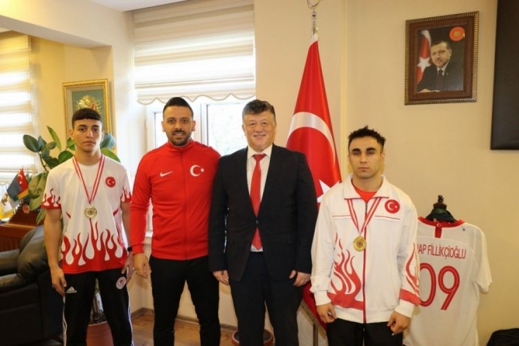Aydınlı milli boks&ouml;r &ccedil;eyrek finale y&uuml;kseldi