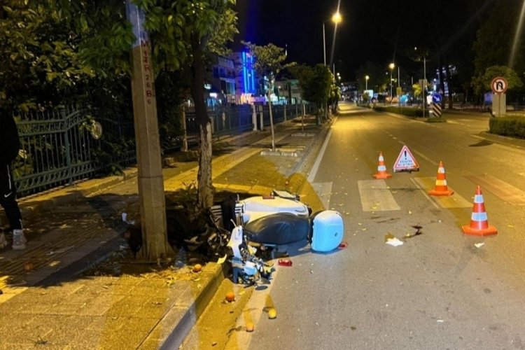 Muğla'da motosiklet ağaca &ccedil;arptı! 1 &ouml;l&uuml; 1 yaralı