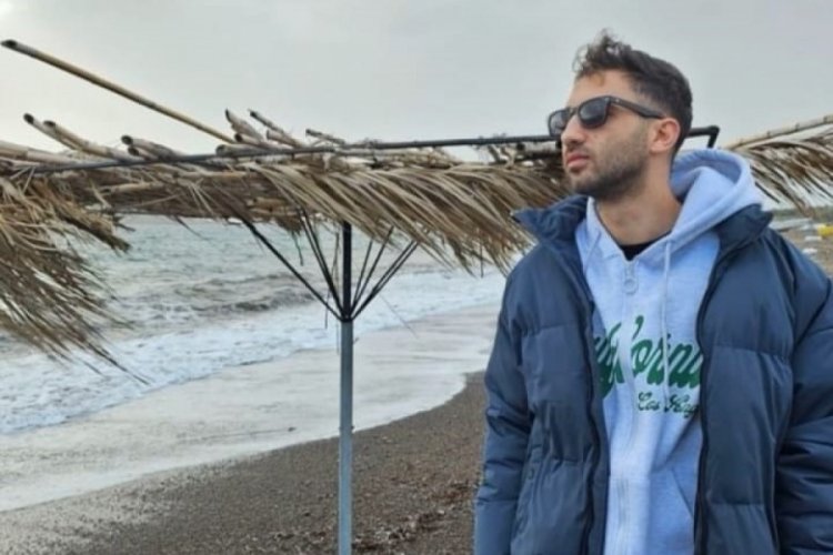 İzmir'de &ccedil;ocukluk arkadaşını bı&ccedil;aklayarak &ouml;ld&uuml;ren zanlı tutuklandı