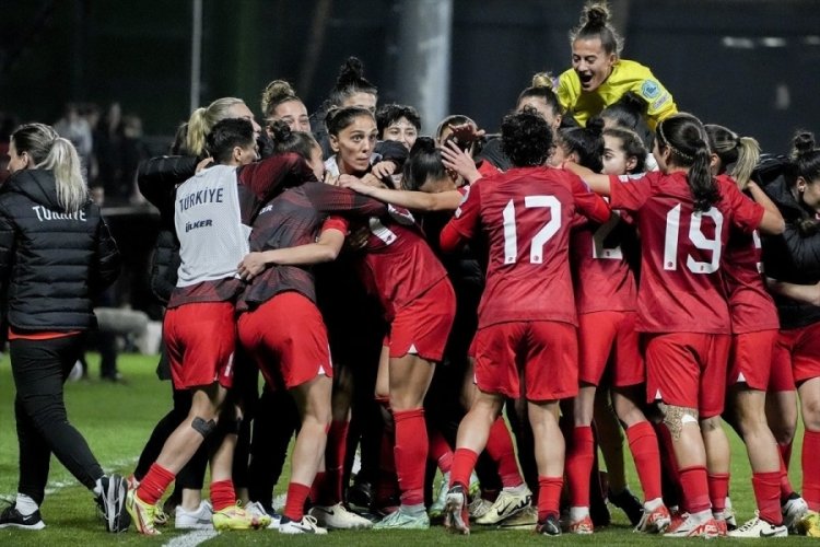 A Milli Kadın Futbol Takımı, Macaristan'ı devirdi