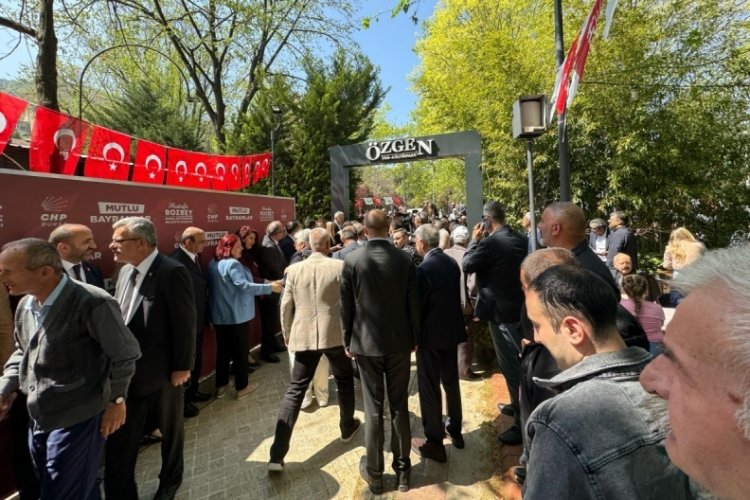 CHP'nin Ramazan Bayramı programına yoğun ilgi!
