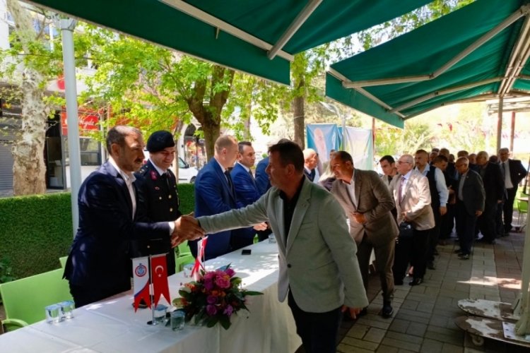 Orhangazi il&ccedil;e protokol&uuml; resmi bayramlaşma programında bir araya geldi