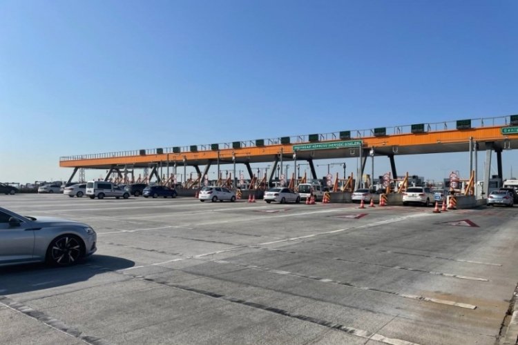 Yalova Valiliğinden bayram tatilinin son g&uuml;n&uuml; i&ccedil;in kamyon yasağı