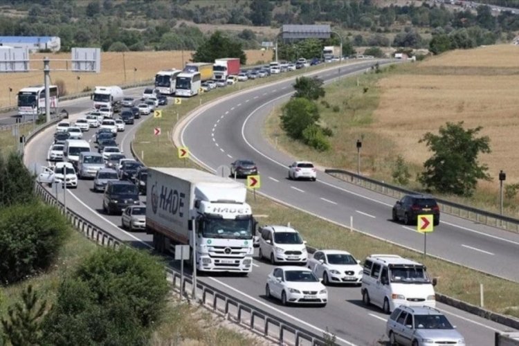 İstanbul'da bayram d&ouml;n&uuml;ş&uuml; i&ccedil;in trafik tedbirleri alındı