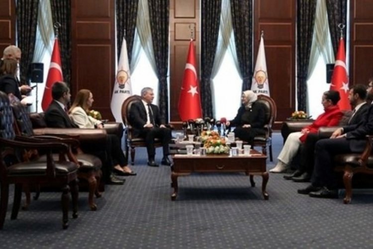 Siyasi partiler arasında bayramlaşma g&uuml;n&uuml;