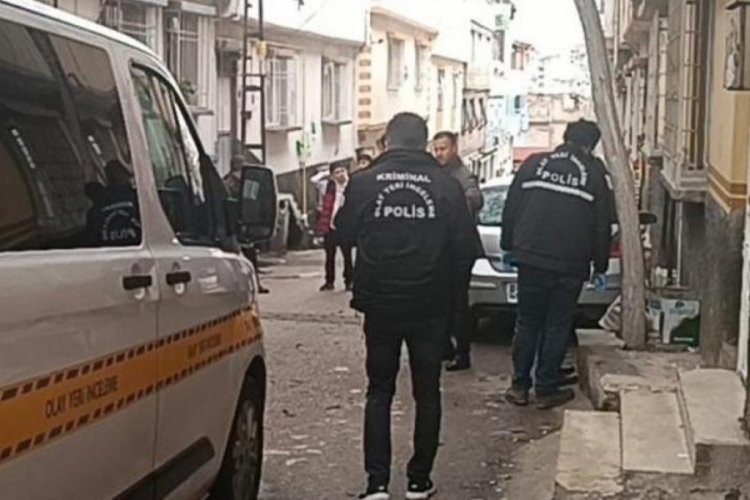 Gaziantep'te ailelerin kavgası kanlı bitti: 1 &ouml;l&uuml;, 3 yaralı