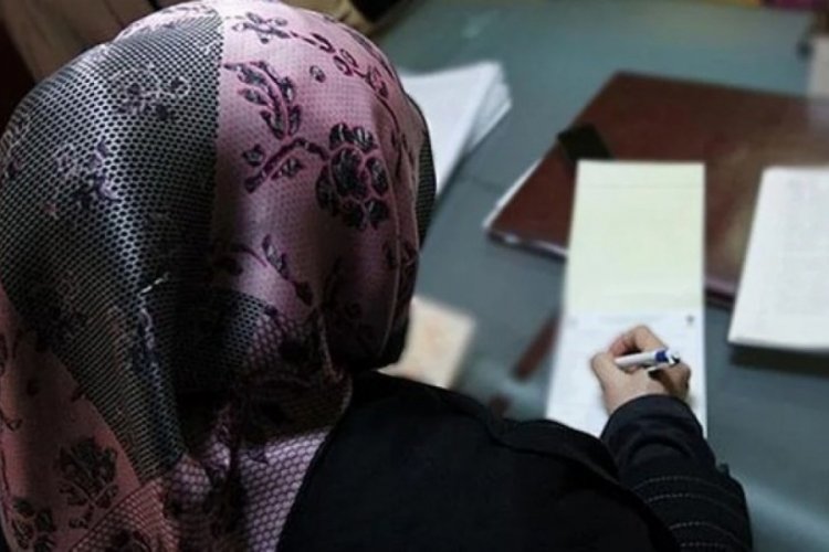 İsve&ccedil;'te baş&ouml;rt&uuml;l&uuml; olduğu i&ccedil;in işten &ccedil;ıkarılan kadına tazminat &ouml;denecek