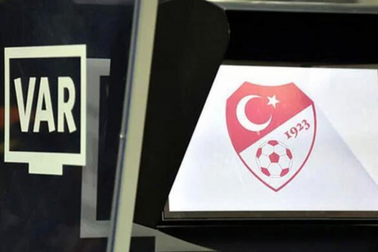 Fenerbah&ccedil;e ve Galatasaray'ın ma&ccedil;larında Portekizli hakemler g&ouml;rev alacak