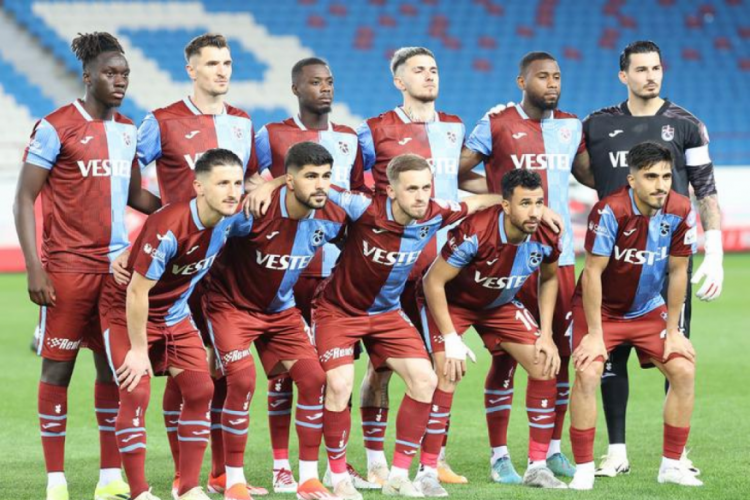 Trabzonspor-Sivasspor'a 1-0 mağlup oldu