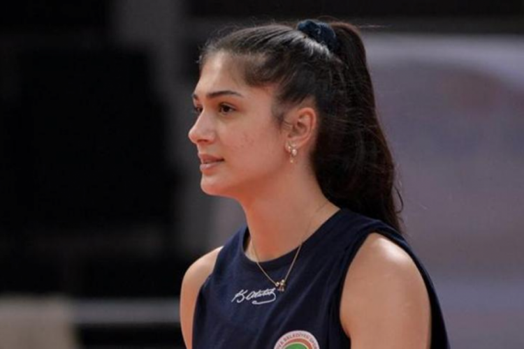 Yasemin G&uuml;veli, Galatasaray Daikin'le anlaştı