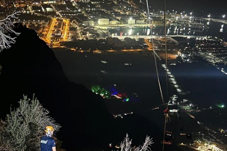 MSB: Antalya'da meydana gelen teleferik kazası i&ccedil;in C-130 tipi u&ccedil;ak g&ouml;revlendirildi