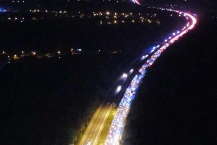 Bayram d&ouml;n&uuml;ş&uuml;nde D&uuml;zce'den 96 bin 711&nbsp;ara&ccedil;&nbsp;ge&ccedil;iş yaptı