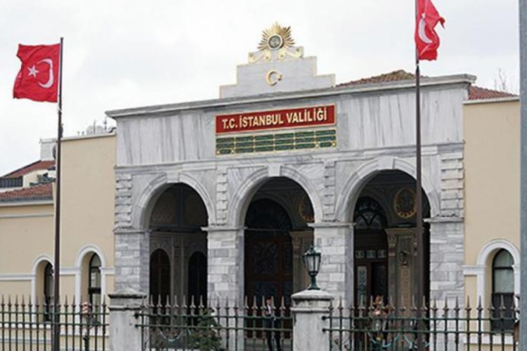 İstanbul Valiliği'nden b&uuml;y&uuml;k ara&ccedil;lara uyarı!