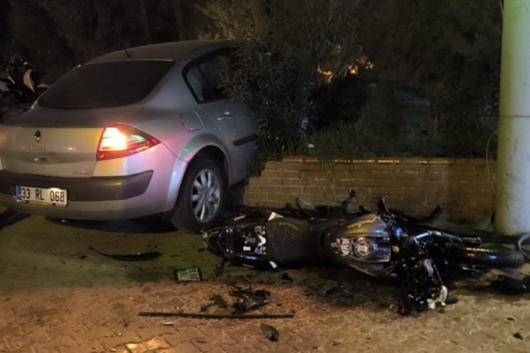 Bursa'da motosiklet otomobille çarpıştı: 1 kişi yaşamını yitirdi