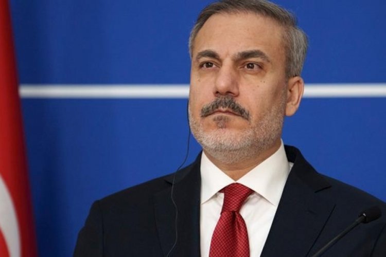 T&uuml;rkiye ile İran arasında ilk temas! Hakan Fidan İranlı mevkidaşıyla g&ouml;r&uuml;şt&uuml;