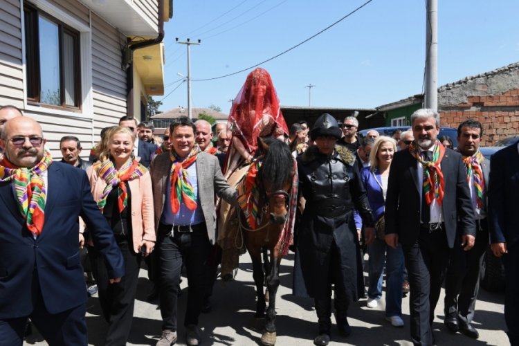 Bursa Osmangazi'de köy düğünü geleneği yaşatıldı