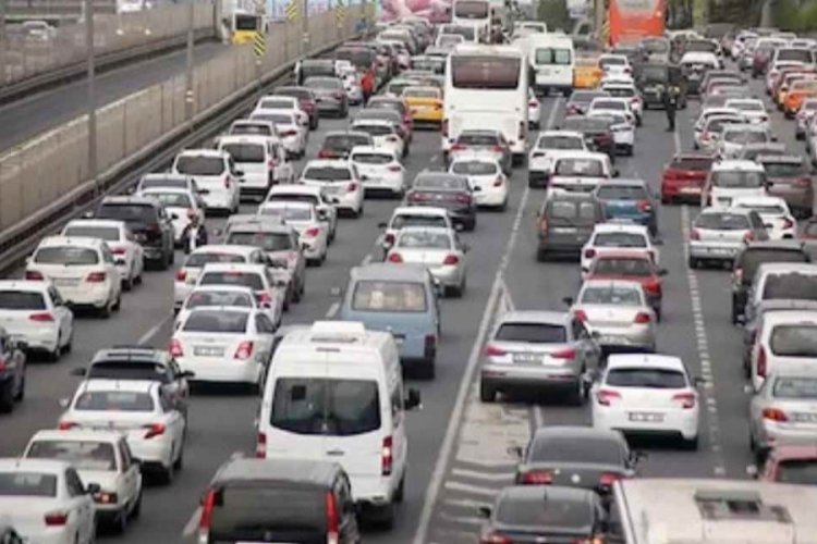 Tatil bitti, trafik &ccedil;ilesi başladı