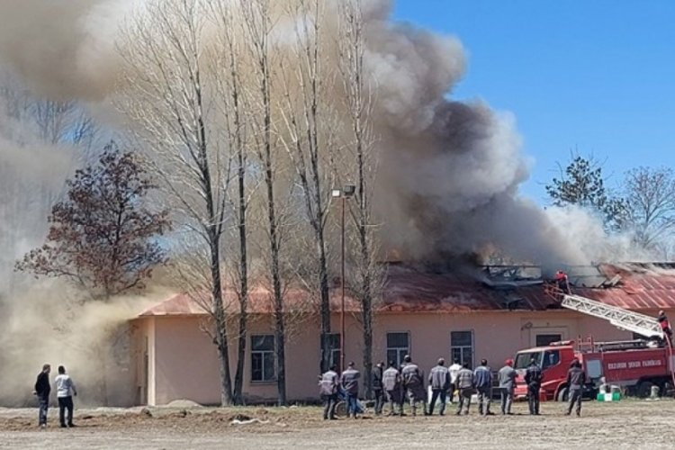 Erzurum'da şeker fabrikasında yangın