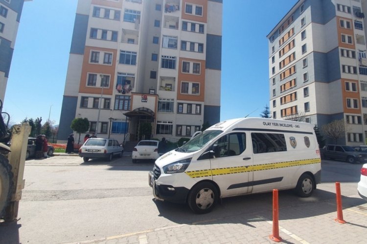 Kayseri'de 23 yaşındaki gen&ccedil;, kendini doğal gaz borusuna asarak hayatına son verdi