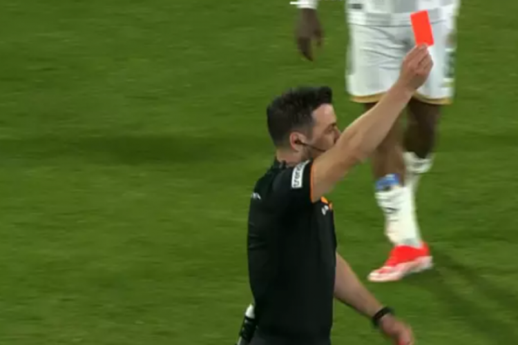 Alanyaspor-Galatasaray ma&ccedil;ında Fatih Tekke &ccedil;ılgına d&ouml;nd&uuml;!