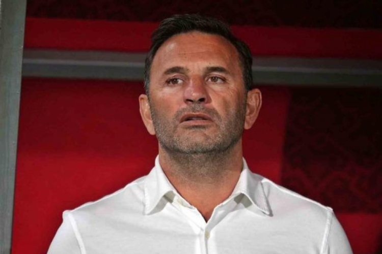 Okan Buruk kul&uuml;p tarihine ge&ccedil;ti
