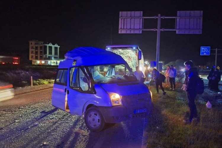 Samsun'da yolcu otobüsü ile minibüs çarpıştı: 1 kişi hayatını kaybetti