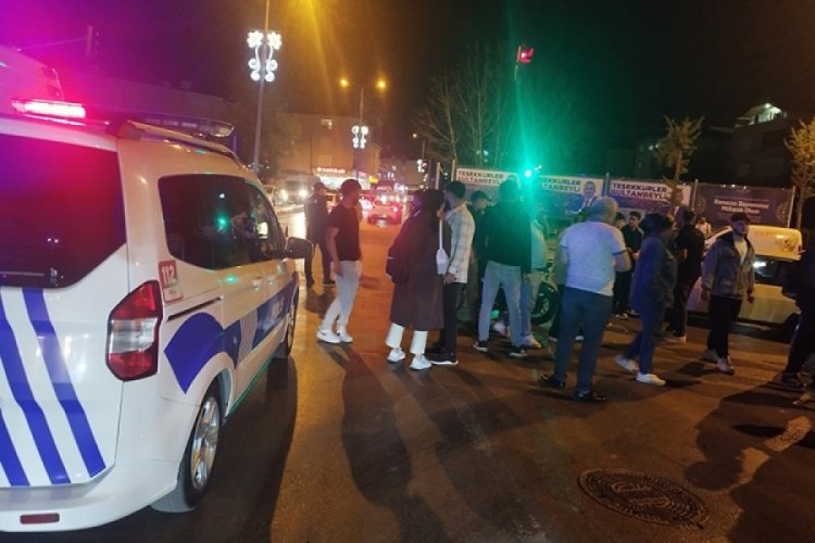İstanbul'da motosiklet ile otomobil çarpıştı: 1 kişi yaralandı