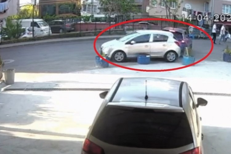 Bursa'da bir adam geri viteste unuttuğu aracıyla kaza yaptı!