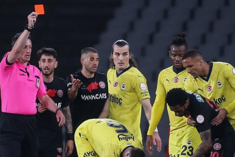 Süper Lig'de 32. haftanın VAR kayıtları açıklandı