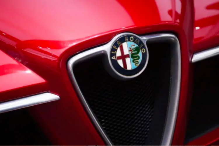 Alfa Romeo'nun yeni modeli tartışma konusu oldu