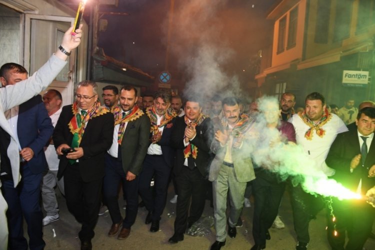 Bursa Osmangazi Belediye Başkanı Aydın'a hemşehrilerinden büyük ilgi