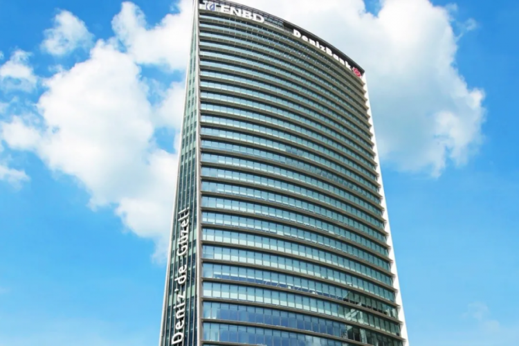 Torun Tower Ofis binası Denizbank'a satılıyor